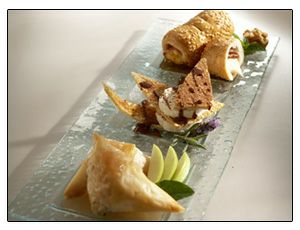Masa phyllo rellena de queso de cabra, brie y gorgonzola
