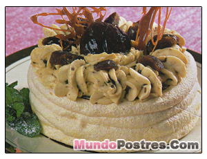Nidos de Merengue con Crema Marrón Glasé Nidos de Merengue con Crema Marrón Glasé