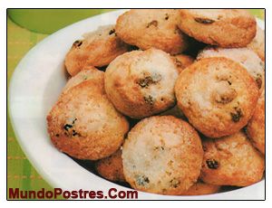 Scons rellenos de uvas pasas